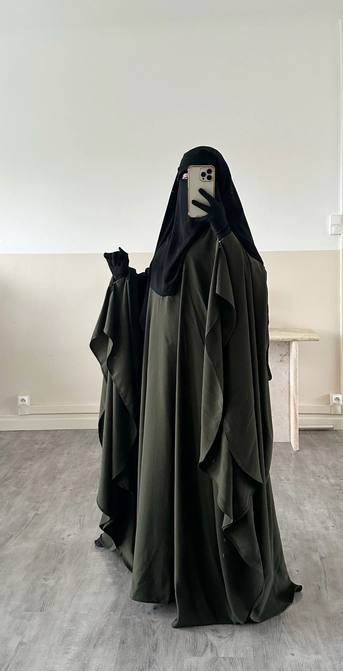 Abaya Maleeka NIDHA